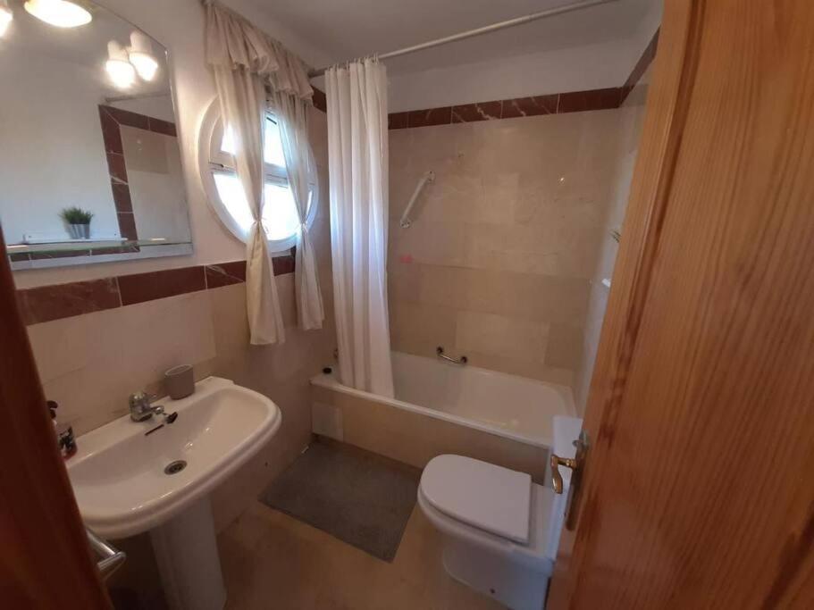 3 Bedroom Home With Amazing Views & Outdoor Spaces Manilva Exteriör bild